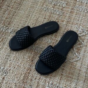 KAANAS Avellana Sandals